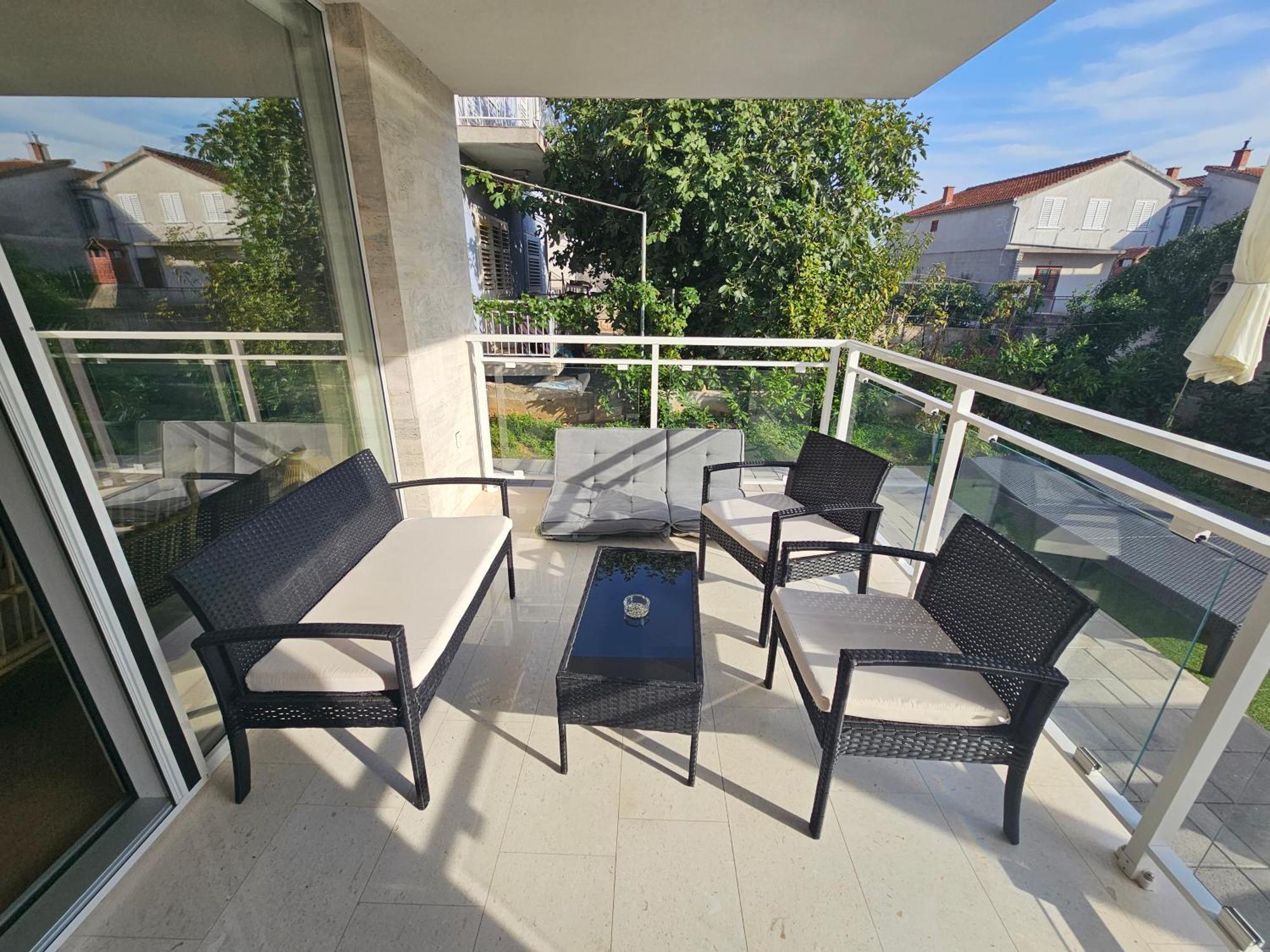 Vila Regina Apartment Rex With Swimming Pool Jezera Εξωτερικό φωτογραφία