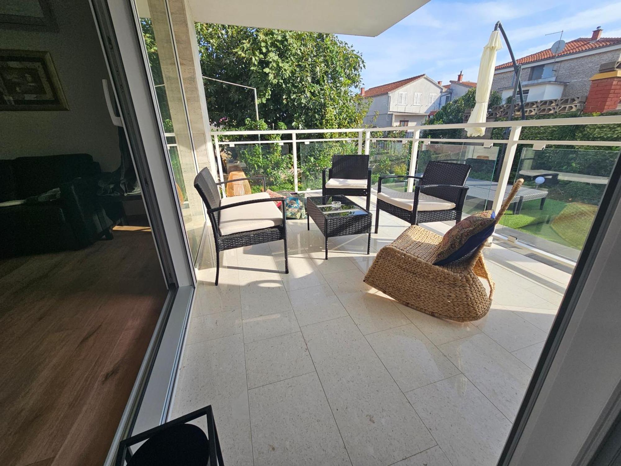Vila Regina Apartment Rex With Swimming Pool Jezera Εξωτερικό φωτογραφία
