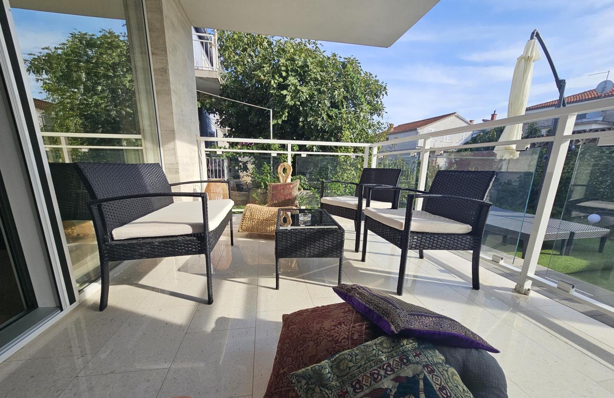 Vila Regina Apartment Rex With Swimming Pool Jezera Εξωτερικό φωτογραφία