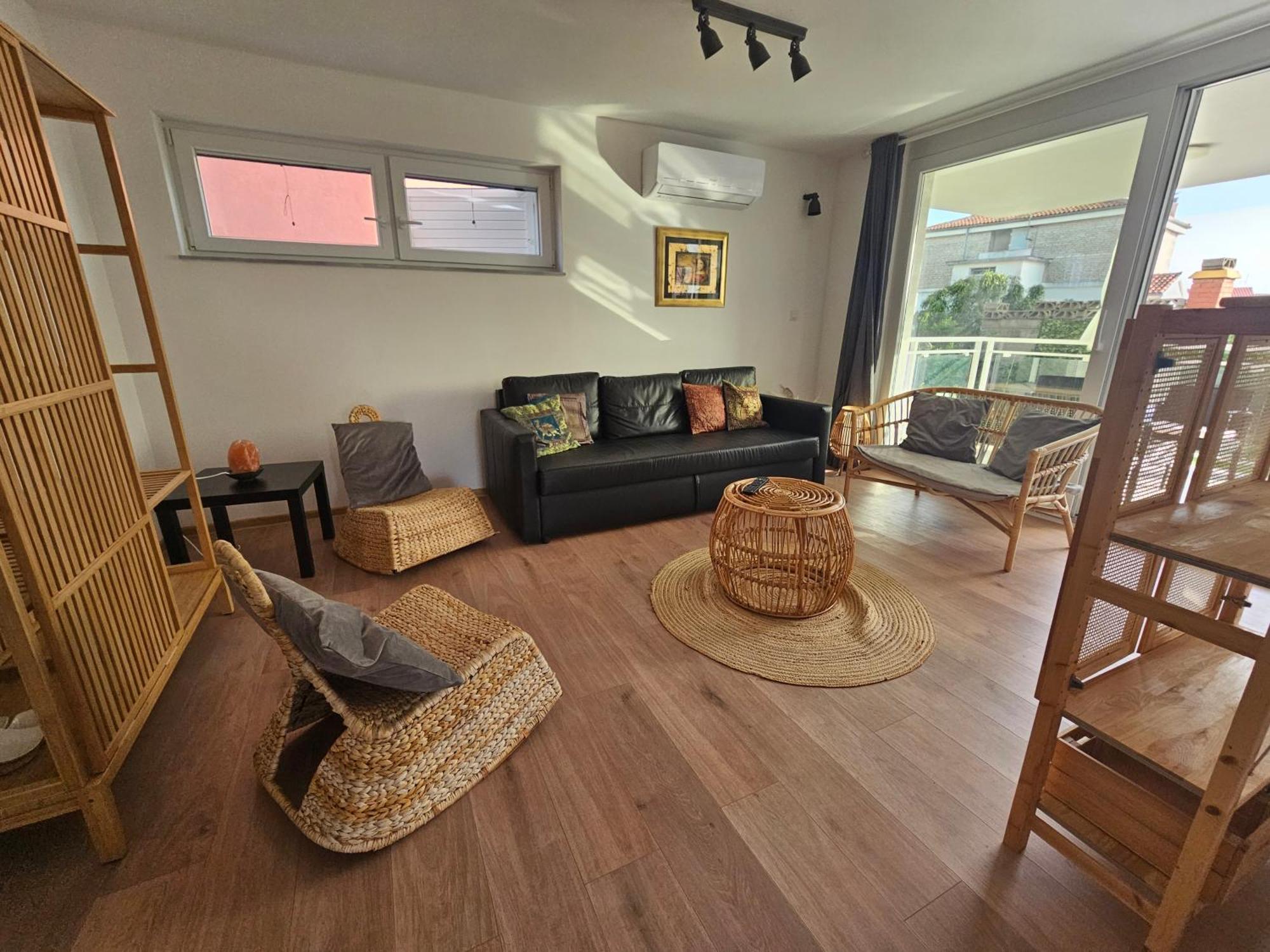 Vila Regina Apartment Rex With Swimming Pool Jezera Εξωτερικό φωτογραφία