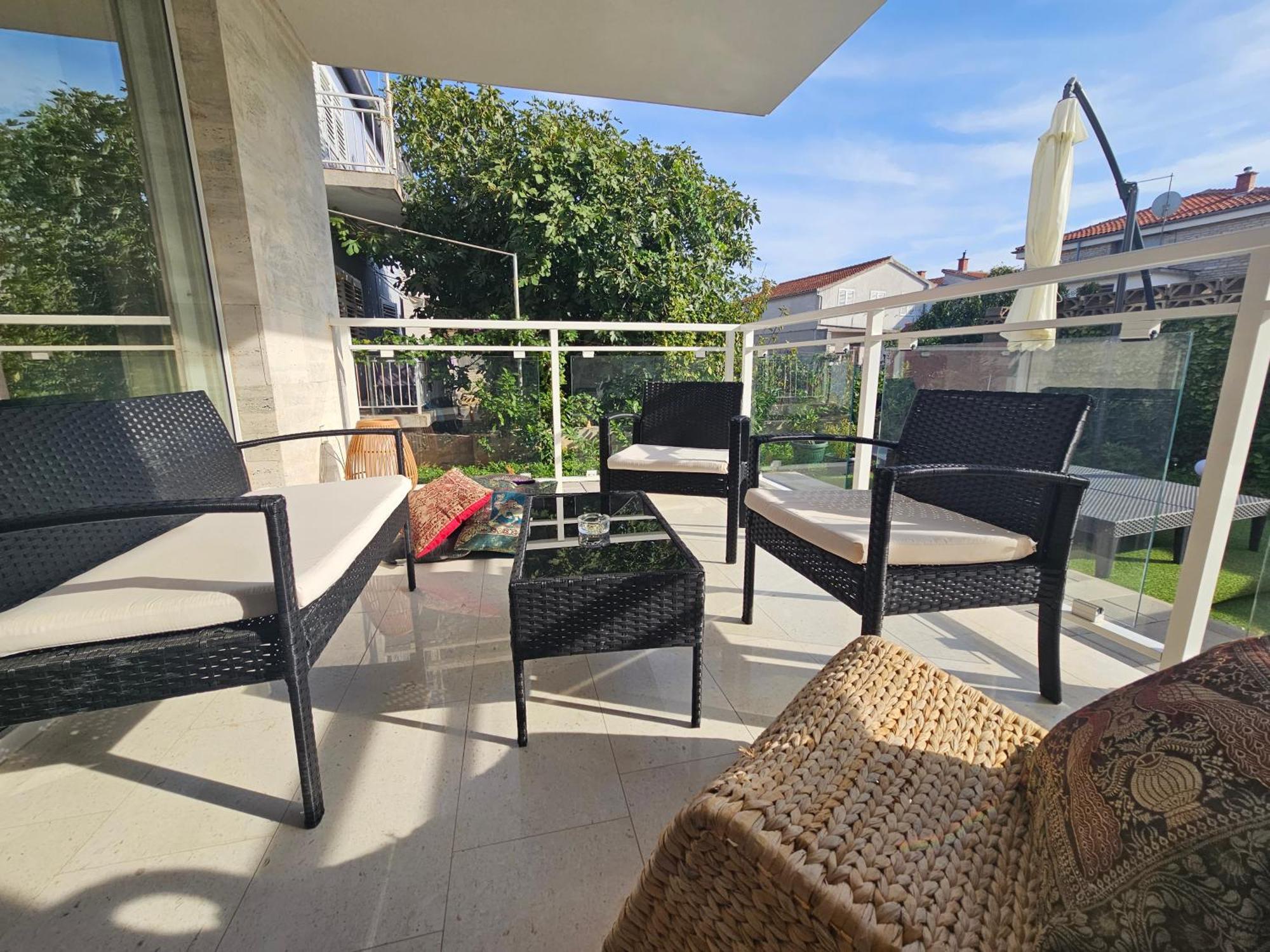 Vila Regina Apartment Rex With Swimming Pool Jezera Εξωτερικό φωτογραφία