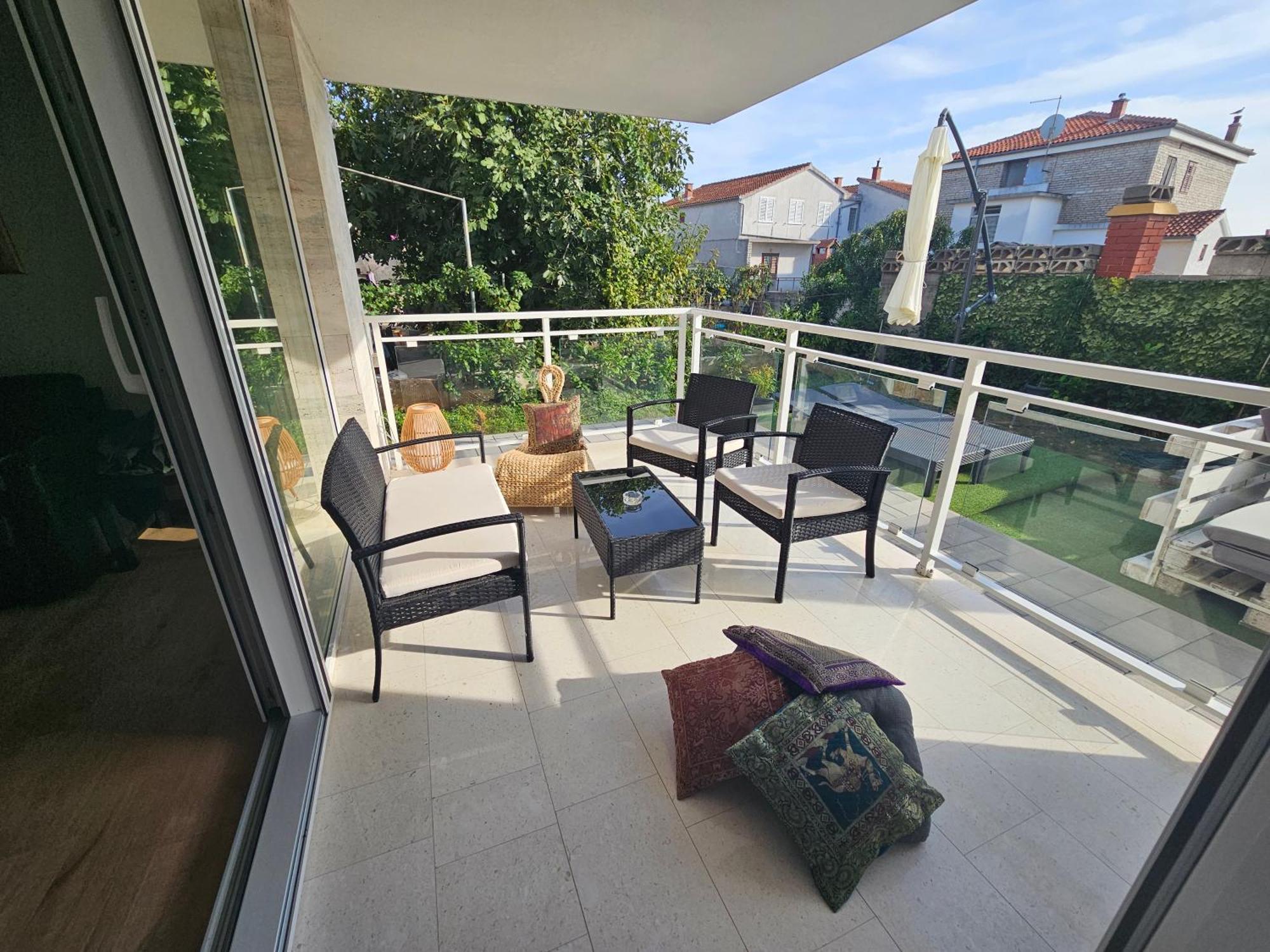 Vila Regina Apartment Rex With Swimming Pool Jezera Εξωτερικό φωτογραφία