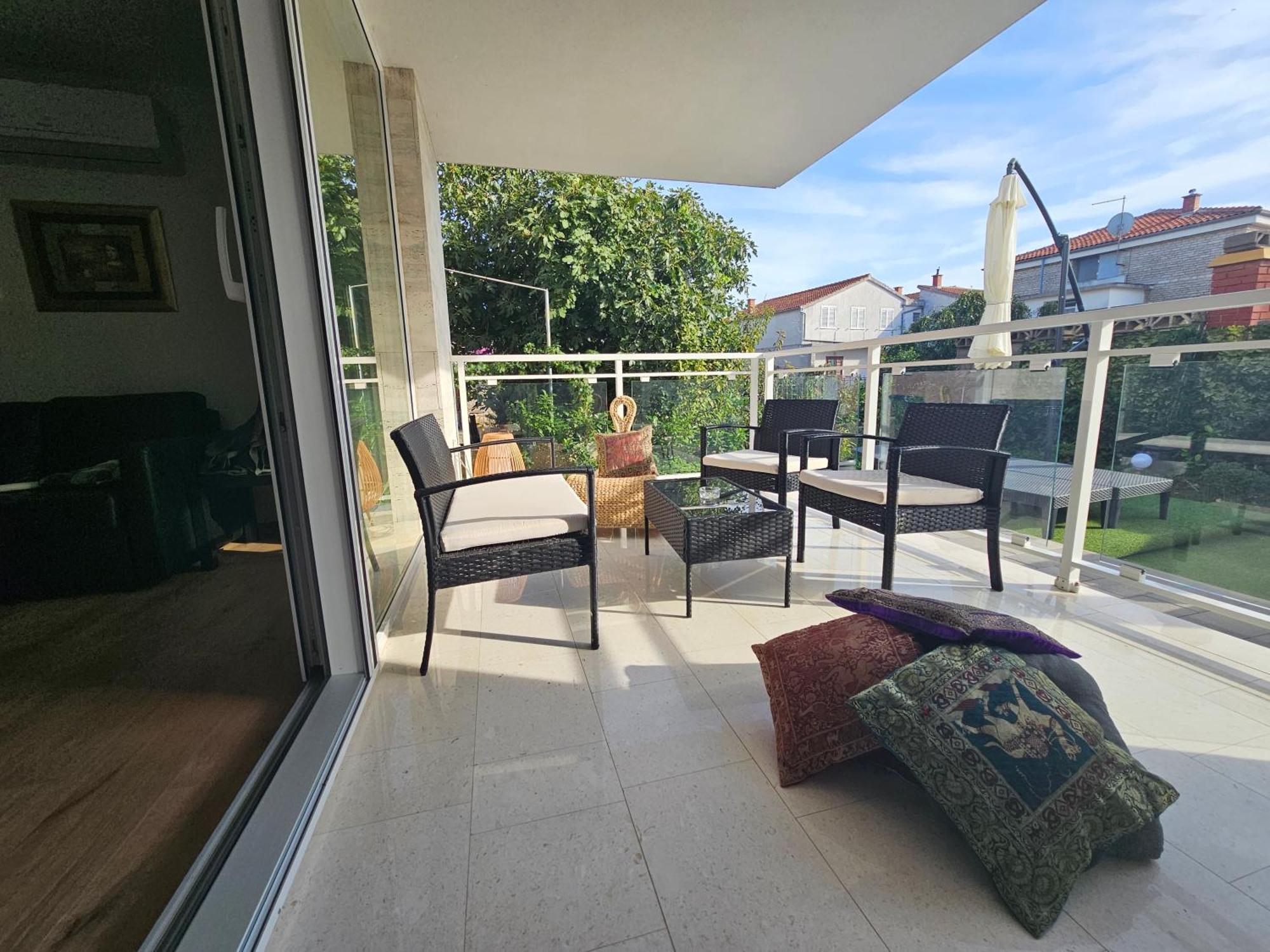 Vila Regina Apartment Rex With Swimming Pool Jezera Εξωτερικό φωτογραφία