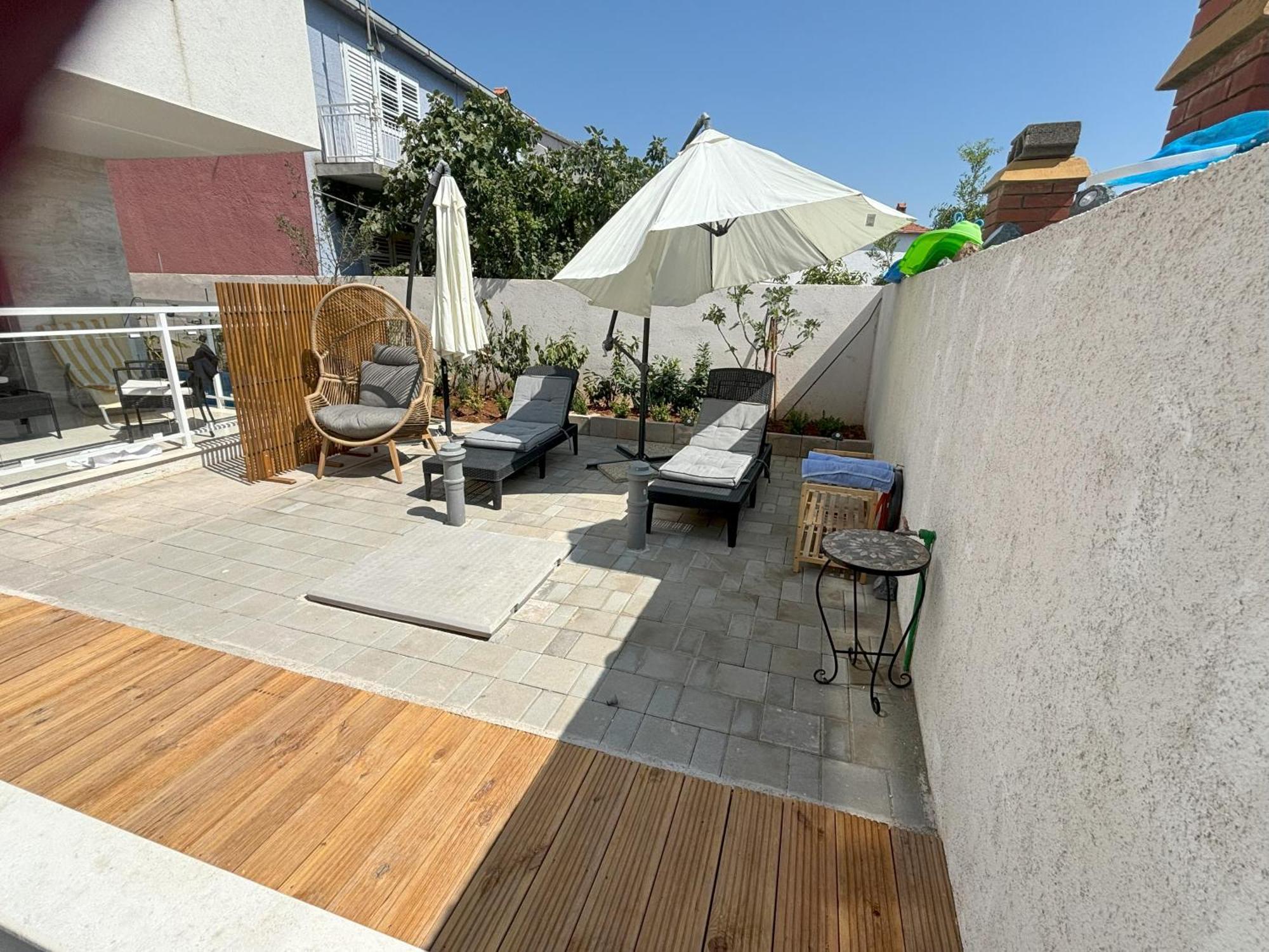 Vila Regina Apartment Rex With Swimming Pool Jezera Εξωτερικό φωτογραφία