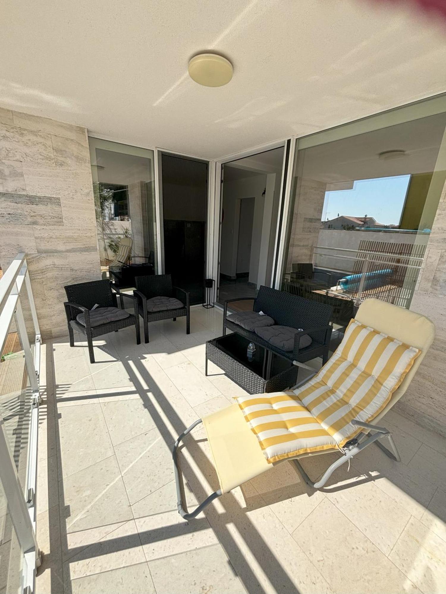 Vila Regina Apartment Rex With Swimming Pool Jezera Εξωτερικό φωτογραφία